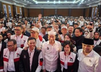 Kenapa Jokowi Baru Tunjukkan KTA PSI di Bandung? Ternyata Ini Alasannya