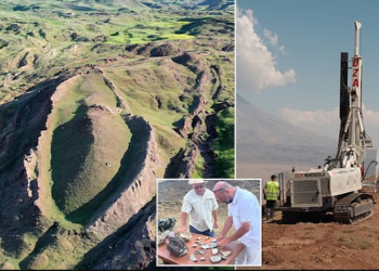 Ilmuwan Pastikan Struktur Aneh di Gunung Ararat adalah Bahtera Nuh Asli