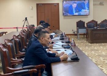 Hakim MK Sentil Rismon cs Gugat Pengajuan Praperadilan Berjilid-Jilid: Coba Renungkan Kembali