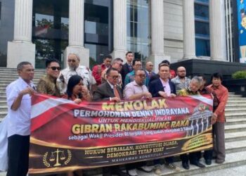 Ⓒ Hak cipta foto di atas dikembalikan sesungguhnya kepada pemilik foto Ⓒ Hak cipta foto di atas dikembalikan sesungguhnya kepada pemilik foto