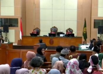 Ⓒ Hak cipta foto di atas dikembalikan sesungguhnya kepada pemilik foto Ⓒ Hak cipta foto di atas dikembalikan sesungguhnya kepada pemilik foto