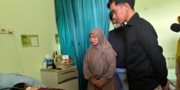 Gibran Jenguk Korban Keracunan MBG di Batang, Minta Maaf dan Pastikan Biaya Pengobatan Ditanggung