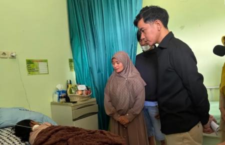 Gibran Jenguk Korban Keracunan MBG di Batang, Minta Maaf dan Pastikan Biaya Pengobatan Ditanggung
