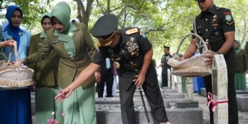 Pangdam IM Pimpin Ziarah Nasional HUT ke-81 TNI di Taman Makam Pahlawan Banda Aceh