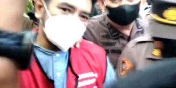 Ⓒ Hak cipta foto di atas dikembalikan sesungguhnya kepada pemilik foto Ⓒ Hak cipta foto di atas dikembalikan sesungguhnya kepada pemilik foto