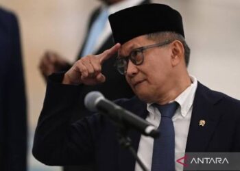 Rocky Gerung Pertanyakan Kedatangan Jokowi ke Rumah Prabowo: Menego-Mngingatkan Perjanjian Politik?