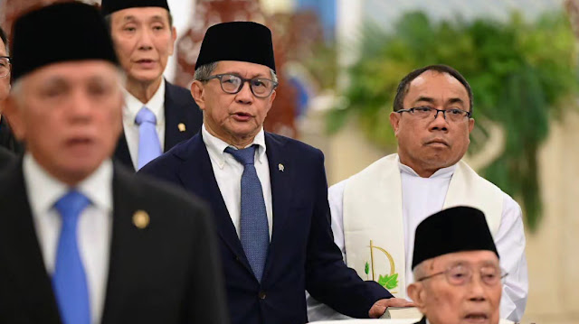 Artis Komentari Rocky Gerung Jadi Wantimpres: Dulu Teriak Dungu Sekarang Teriak Dukung