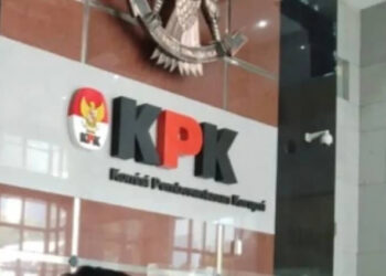 KPK Geledah Dinkes Madiun, Sita Uang Tunai dan Bukti Elektronik