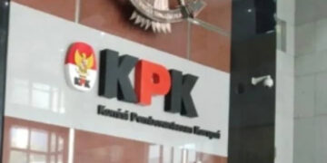 KPK Geledah Dinkes Madiun, Sita Uang Tunai dan Bukti Elektronik