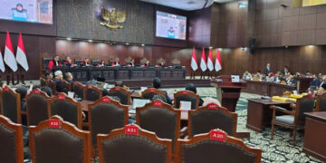 Hakim MK Heran Surat Penyetaraan Pendidikan Gibran