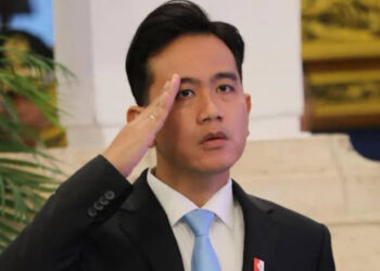 Jelang Putusan MK, Denny Bongkar Dalil Dugaan Rekayasa Syarat Pendidikan Gibran