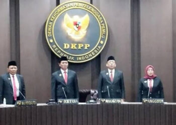 Polemik Syarat Pendidikan Gibran Merembet ke DKPP, KPU dan Bawaslu Diadukan