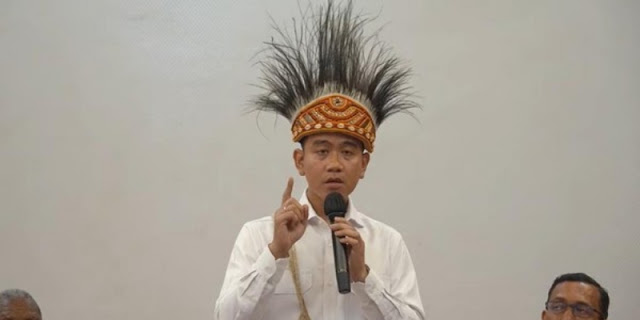 Ijazah Gibran Jadi Bom Waktu