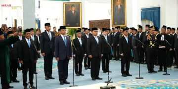 Delapan Kali Reshuffle Kabinet: Rakyat Menanti Perubahan Nyata