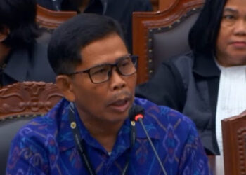 Saksi Denny Indrayana Ungkap Tak Ada Bahasa Verifikasi Faktual Dokumen Capres-cawapres