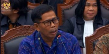 Saksi Denny Indrayana Ungkap Tak Ada Bahasa Verifikasi Faktual Dokumen Capres-cawapres