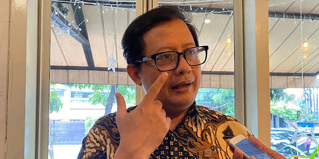 Banyak Sarjana Menganggur Sementara Ada yang Tanpa Ijazah SMA Jadi Wapres