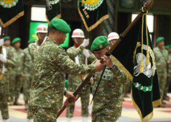 Brigjen TNI Mahesa Fitriadi resmi menjabat sebagai Panglima Kodam Iskandar Muda (Pangdam IM) setelah mengikuti upacara serah terima jabatan (sertijab) yang dipimpin oleh Kepala Staf Angkatan Darat (KSAD) Jenderal TNI Tandyo Budi Revita di Aula AH Nasution Markas Besar TNI Angkatan Darat (Mabesad), Jakarta, Jum’at (16/10/2026). FOTO/Dok. Pangdam IM.