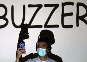 Heboh Tawaran Buzzer Karhutla Rp80 Juta, Nama Komisi IV DPR RI Ikut Terseret?