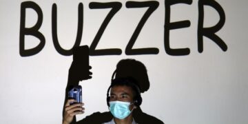 Heboh Tawaran Buzzer Karhutla Rp80 Juta, Nama Komisi IV DPR RI Ikut Terseret?
