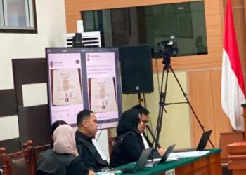 Terungkap di Persidangan, Dian Sandi Akui Belum Pernah Lihat Ijazah Asli Jokowi