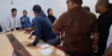 Mencekam! Kadispar Sultra Dikepung Massa usai Diduga Fitnah Anggota DPR di Medsos