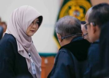 Dr Tifa Kecewa Jokowi Tak Hadir di Sidang, Pertanyakan Pemeriksaan Saksi