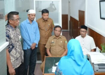 Sekda Sabang Tinjau Penyaluran Zakat dan Infak, 30 Warga Dapat Bantuan Rumah