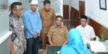 Sekda Sabang Tinjau Penyaluran Zakat dan Infak, 30 Warga Dapat Bantuan Rumah
