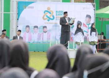 Kantor Kementerian Agama Kabupaten Aceh Besar menggelar peringatan Hari Santri Nasional (HSN) di Pesantren Modern Al Manar, Krueng Barona Jaya, Aceh Besar, Kamis, 22 Oktober 2026. FOTO/Net.