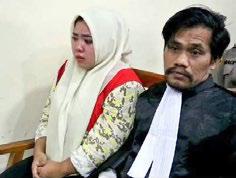 Ibu dipenjara karena memprotes pabrik sawit. FOTO/Mongabay