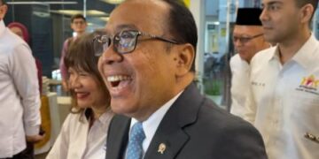 Menko PMK Pratikno Tertawa Respons Isu Kena Reshuffle: Ada-Ada Aja Kamu