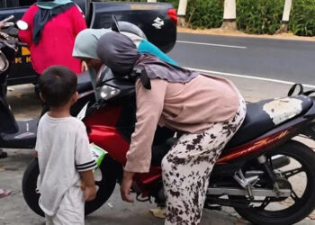 Pilu! Pergi Berobat Sambil Bonceng Anak, Ibu-ibu di Ponorogo Meninggal di Motor