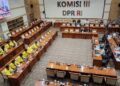 Mahasiswa UI Bilang Mau Jadi Presiden saat Rapat DPR, Sahroni: Jangan Sampai Ijazahnya Palsu