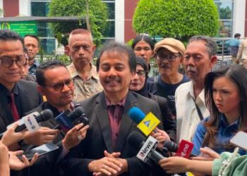 Roy Suryo Beberkan Kebohongan Saksi Maret Samuel Sueken di Sidang Ijazah Jokowi, Apa Saja?