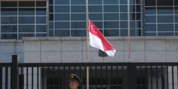 Heboh Kabar Saiful Mujani dan Dino Patti Djalal Temui Dubes, Singapura Buka Suara