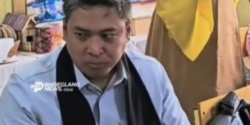 Ekspresi Sudaryono Saat Makan MBG di Sekolah Aceh Viral, Netizen: Gimana Pak?
