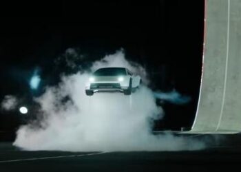 Mobil Listrik Tesla Roadster Bisa Terbang, Akselerasi 0-96 Km/Jam Hanya 0,81 Detik
