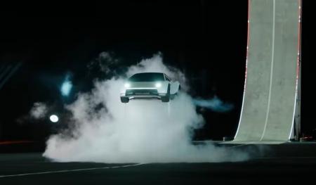 Mobil Listrik Tesla Roadster Bisa Terbang, Akselerasi 0-96 Km/Jam Hanya 0,81 Detik