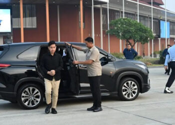 MA Nyatakan Suket Gibran Tidak Sah, Denny Indrayana: Mas Gibran Mundur Deh