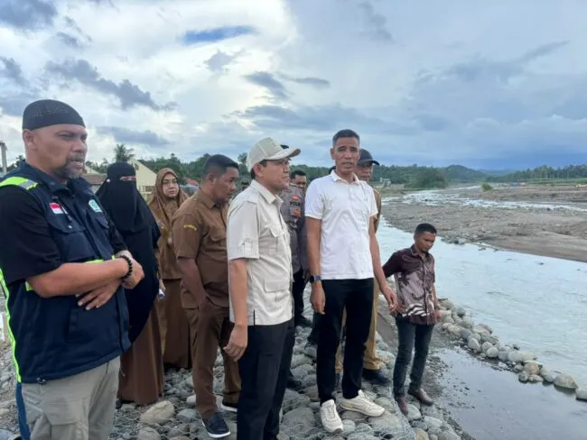 Wagub Dek Fadh Tinjau Sejumlah Infrastruktur dan Kondisi Sungai di Bireuen-Aceh Utara