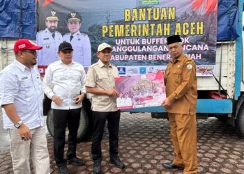 Wagub Aceh Serahkan Buffer Stock Bencana Rp4,85 Miliar untuk Bener Meriah dan Aceh Tengah