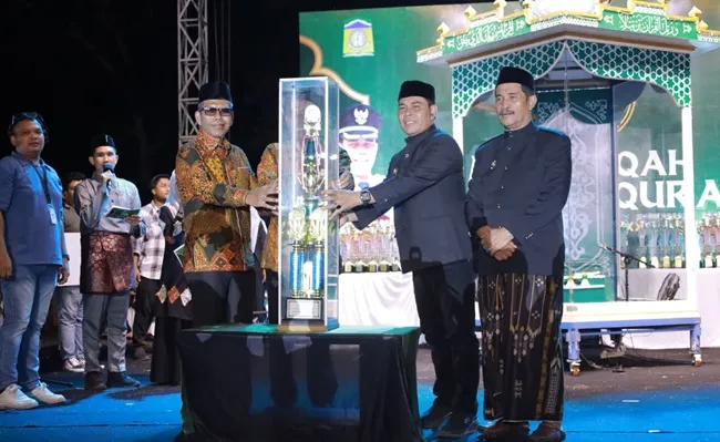 Raih Nilai 205, Kafilah Peukan Bada Juara Umum MTQ ke-35 Aceh Besar