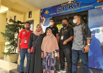 Yayasan Advokasi Rakyat Aceh (YARA) mendampingi pelaporan Oknum tim Sat Narkoba Polresta Banda Aceh ke Polda Aceh. FOTO/Dok. YARA