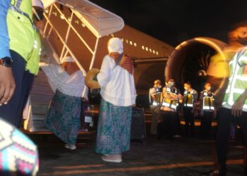 393 JCH Aceh Kloter Satu Diberangkatkan ke Tanah Suci