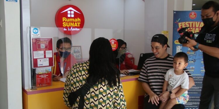 Ⓒ Hak cipta foto di atas dikembalikan sesungguhnya kepada sang pemilik foto Ⓒ Hak cipta foto di atas dikembalikan sesungguhnya kepada pemilik foto