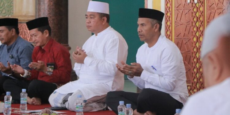 Ⓒ Hak cipta foto di atas dikembalikan sesungguhnya kepada sang pemilik foto Ⓒ Hak cipta foto di atas dikembalikan sesungguhnya kepada pemilik foto