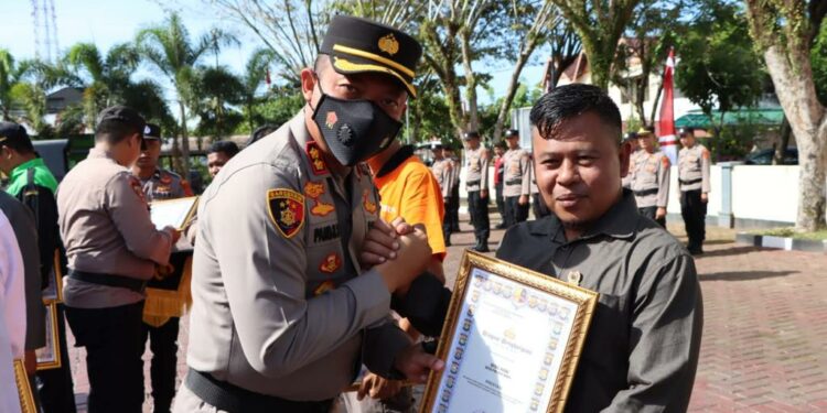Ⓒ Hak cipta foto di atas dikembalikan sesungguhnya kepada pemilik foto