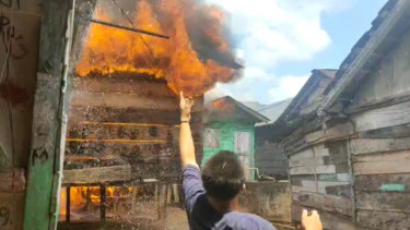 Ⓒ Hak cipta foto di atas dikembalikan sesungguhnya kepada sang pemilik foto Ⓒ Hak cipta foto di atas dikembalikan sesungguhnya kepada pemilik foto