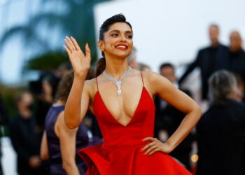Artis India ini adalah Deepika Padukone dan ia merupakan istri dari Ranveer Singh yang selalu dipuji kecantikannya. FOTO/Net